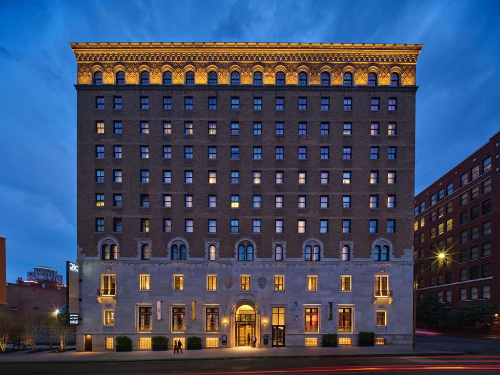 * 21C Museum Hotel
