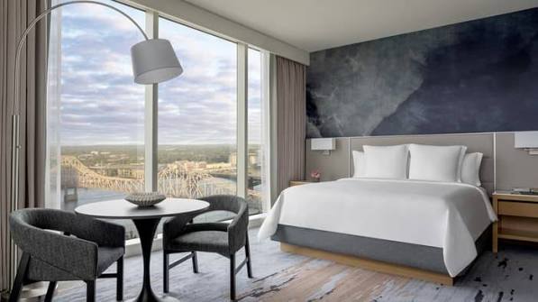 * Four Seasons Hotel St. Louis