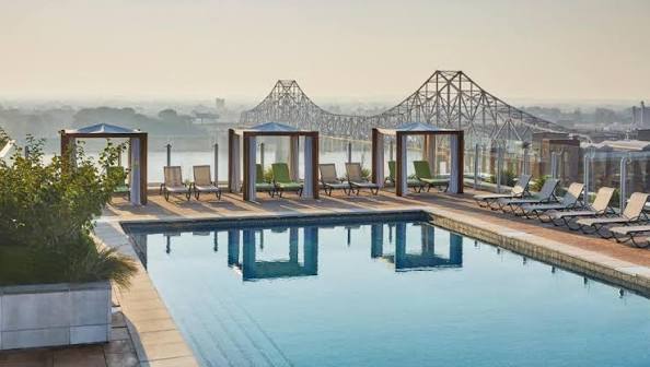 * Four Seasons Hotel St. Louis