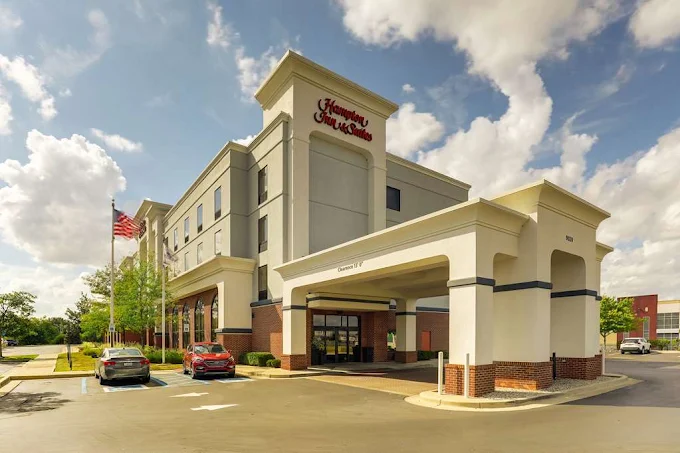 Hampton Inn & Suites Airport Indianapolis