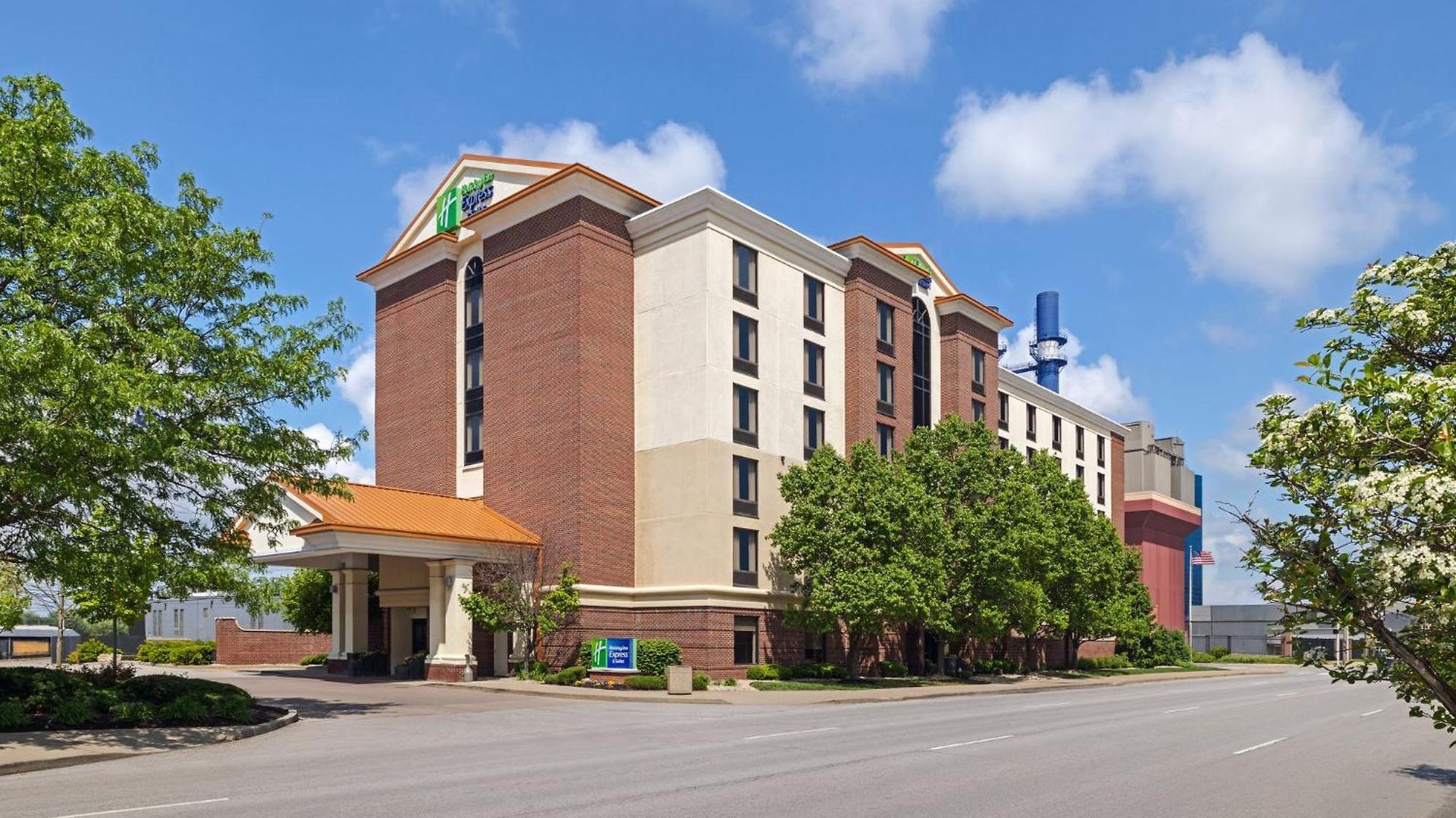 Holiday Inn Express & Suites Downtown City Centre
