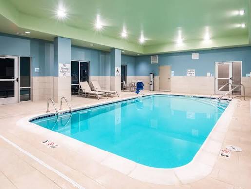 Holiday Inn Express & Suites St. Louis - Chesterfield