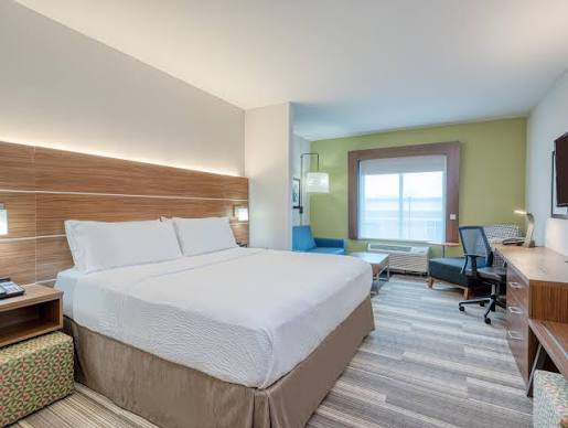 Holiday Inn Express & Suites St. Louis - Chesterfield