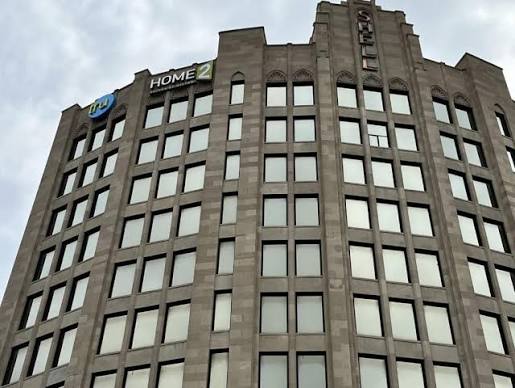 * Home2 Suites by Hilton Downtown St. Louis