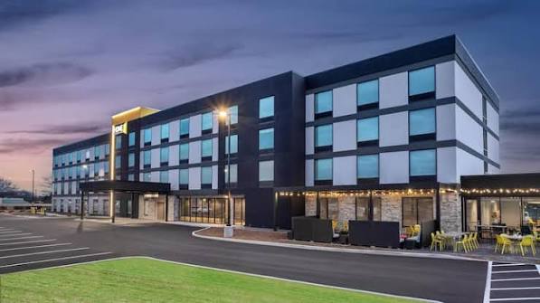 Home2 Suites by Hilton Indianapolis North at Intech Park