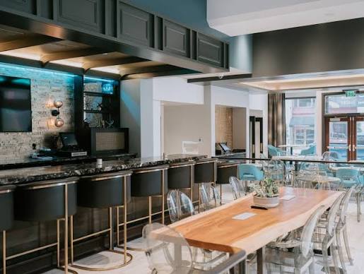 * Hotel Indigo Downtown St. Louis