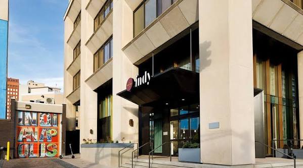 Hotel Indy by Marriott Indianapolis, a Tribute Portfolio Hotel