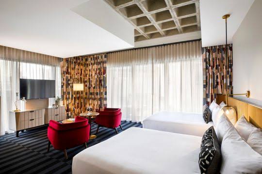 Hotel Indy by Marriott Indianapolis, a Tribute Portfolio Hotel