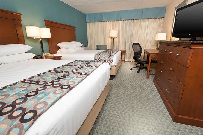 * Pear Tree Inn Union Station St. Louis