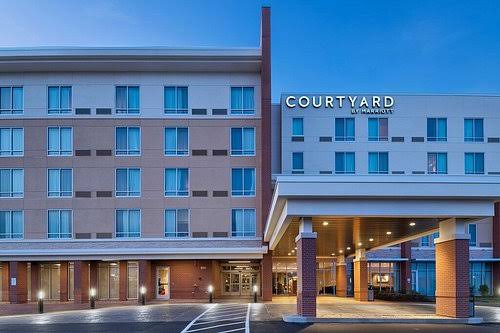 Courtyard by Marriott Brentwood St. Louis