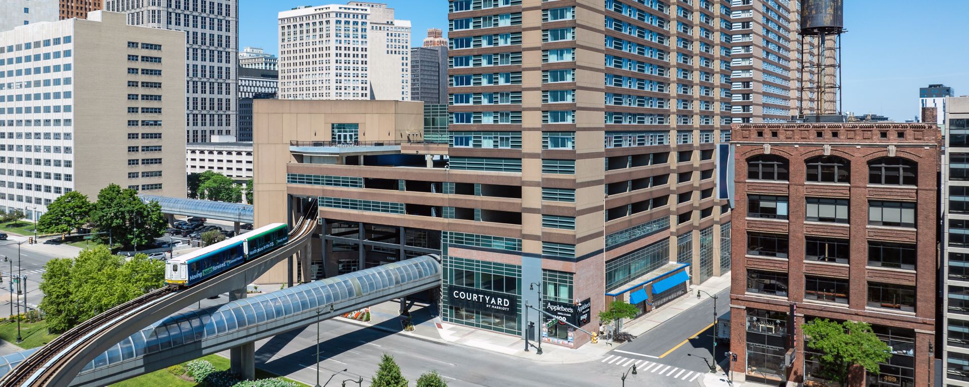 Courtyard by Marriott Downtown Detroit