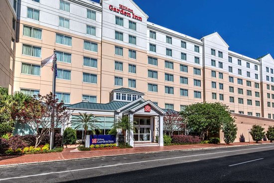 Hilton Garden Inn New Orleans Convention Center guest room