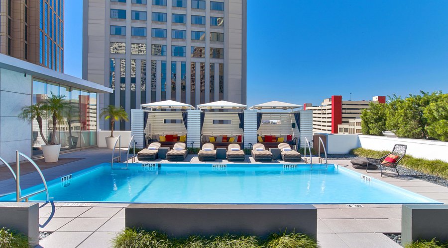 Le Méridien New Orleans hotel listing