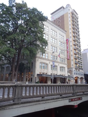 Drury Inn & Suites San Antonio Riverwalk