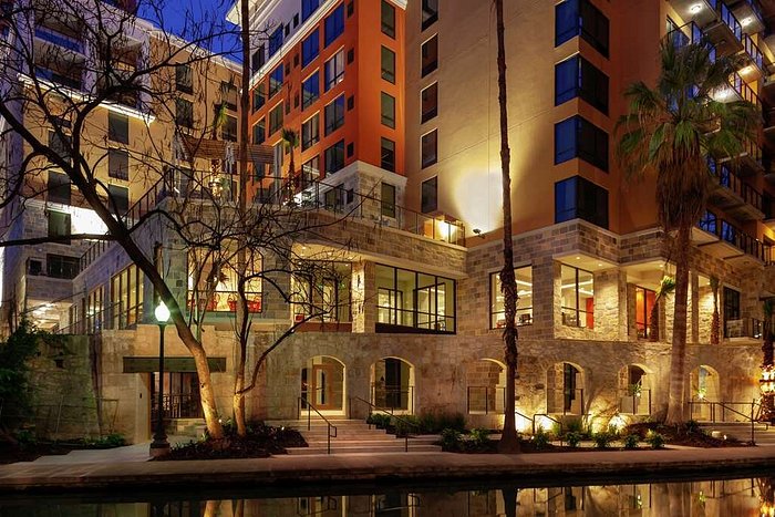 Hampton Inn & Suites San Antonio Riverwalk (Soledad)