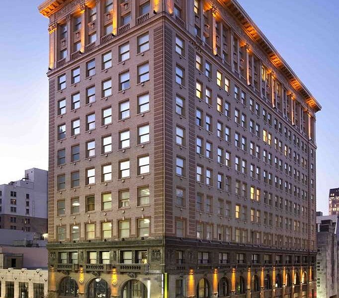 Home2 Suites by Hilton Downtown Riverwalk (Navarro)