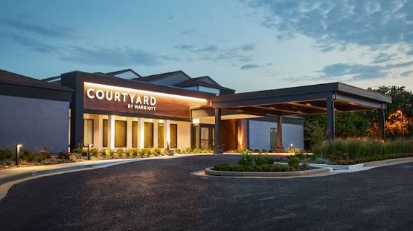 Courtyard by Marriott Westport Plaza St. Louis
