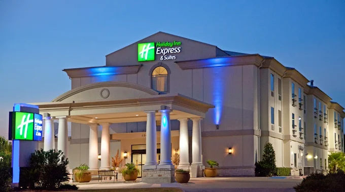 Holiday Inn Express & Suites College Station