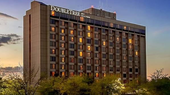 DoubleTree by Hilton Chesterfield St. Louis
