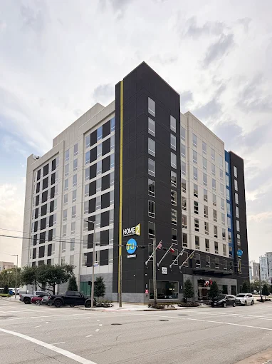 Tru by Hilton Houston Downtown