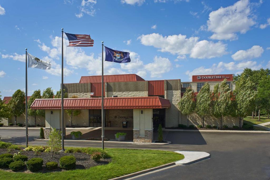 DoubleTree by Hilton Dearborn Detroit