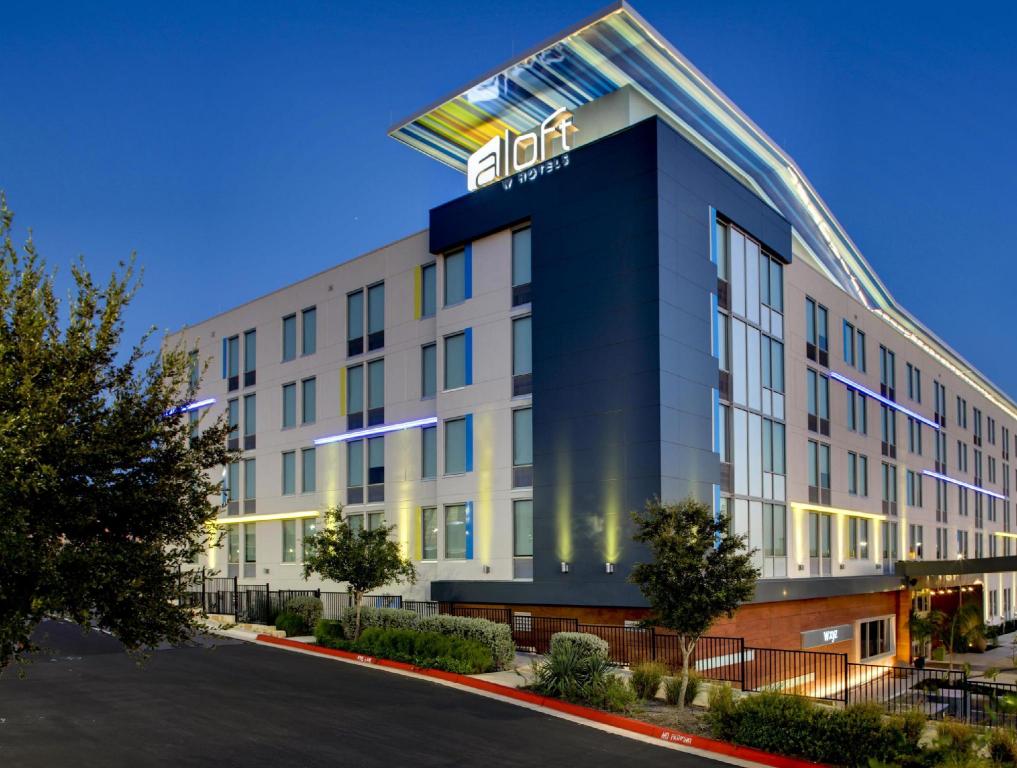 Aloft San Antonio Airport