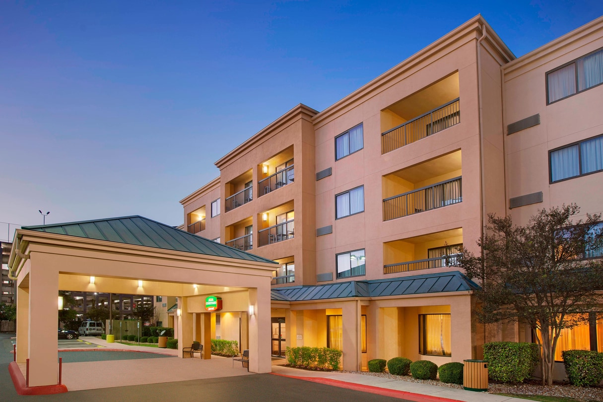 Courtyard by Marriott San Antonio Airport